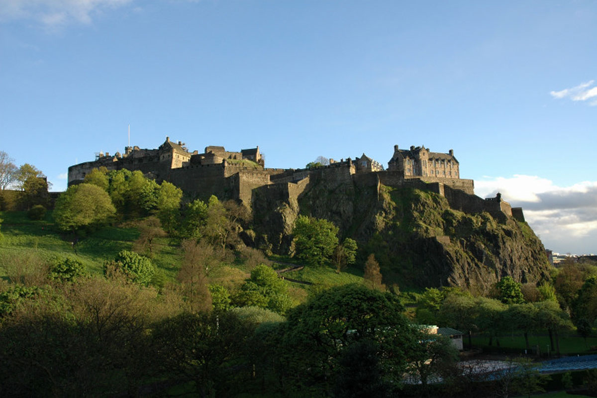 Holiday Accommodation Edinburgh, Scotland UK
